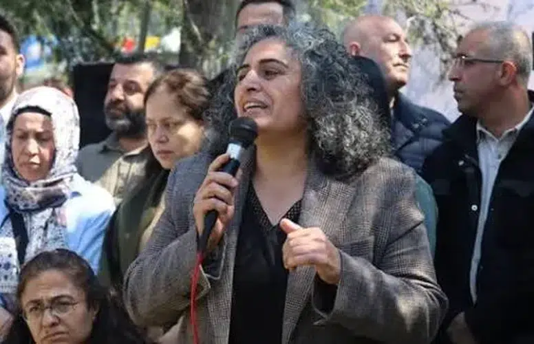 SEBAHAT TUNCEL ÖCALAN’IN DOĞUM GÜNÜ ETKİNLİĞİNDE GÖZALTINA ALINDI!