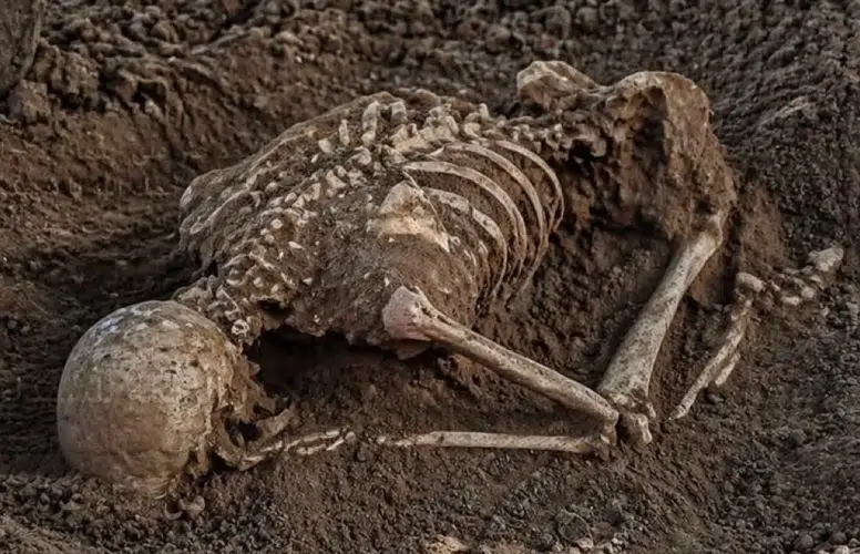 GAZZE'DE KENDİNİ TOPRAĞA GÖMEN ADAMIN SIRRI ORTAYA ÇIKTI!