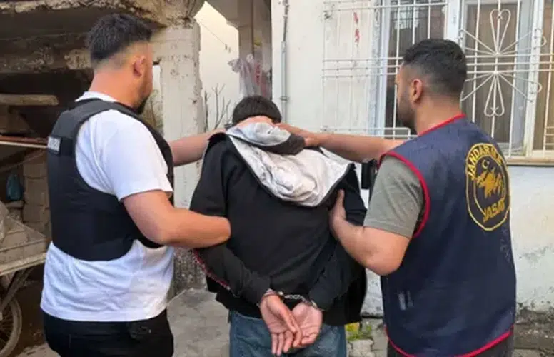 MİT SİBER SUÇ ÖRGÜTÜNE 9 ŞEHİRDE EŞ ZAMANLI OPERASYON DÜZENLEDİ!