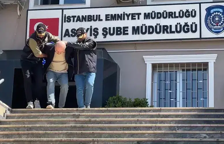 İSTANBUL'DA 7 YILDAN BERİ ARANAN FİRARİ YAKALANDI!