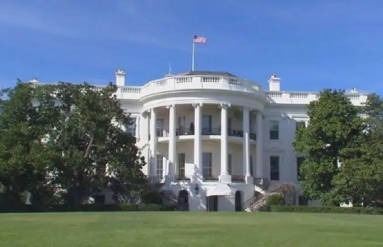 BEYAZ SARAY’DAN TRUMP AÇIKLAMASI KAFALARI KARIŞTIRDI!