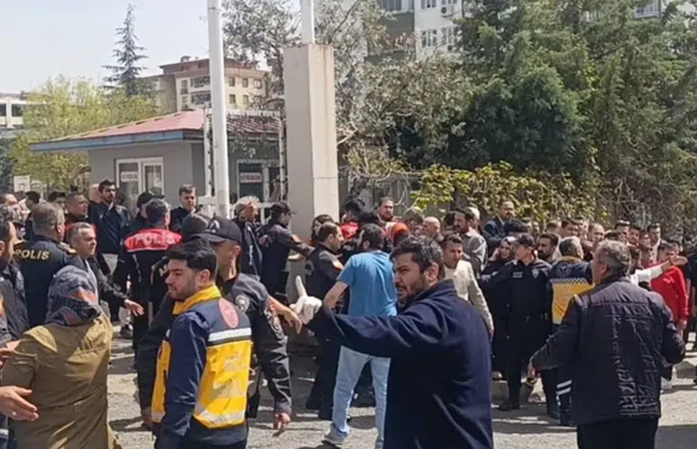 OKULDA KATLİAM YAPAN ÖĞRENCİ İNTİHAR EDEREK YAŞAMINA SON VERDİ!