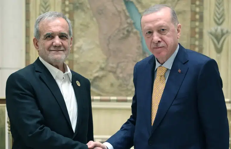 İRAN CUMHURBAŞKANI MESUD PEZEŞKİYAN TÜRKİYE'Yİ ÖVDÜ!