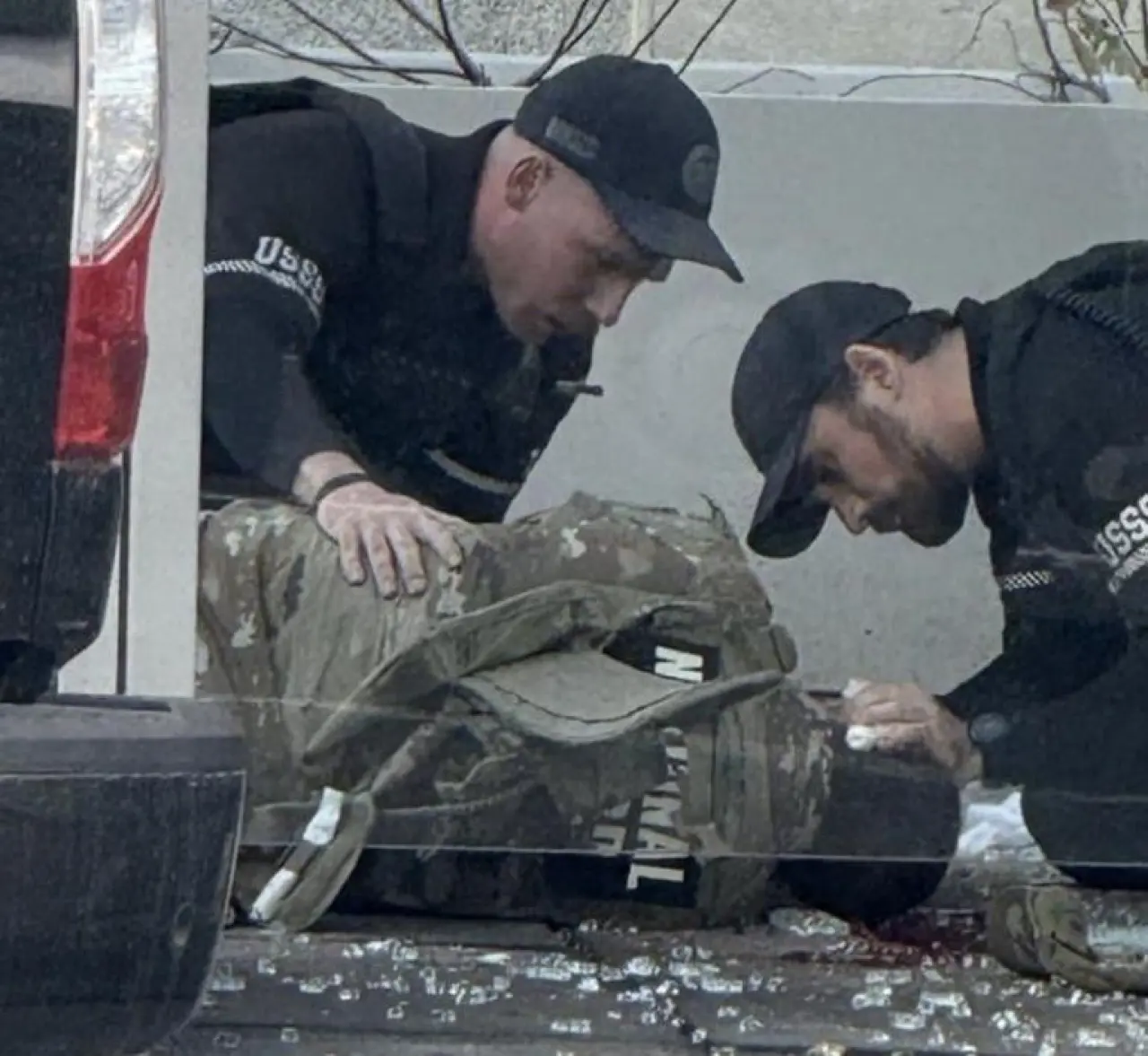 ABD'de silahlı saldırı! İki asker hayatını kaybetti! Havalimanı kapatıldı Beyaz Saray kapatıldı!