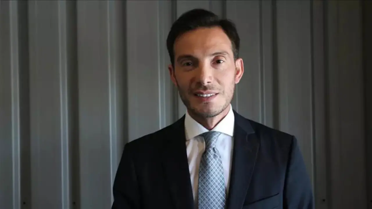 İçeriden "böcek" çıktı! "Efsane valinin" oğlu Mehmet Kemal Yazıcıoğlu'nun odasında büyük skandal - Resim : 1