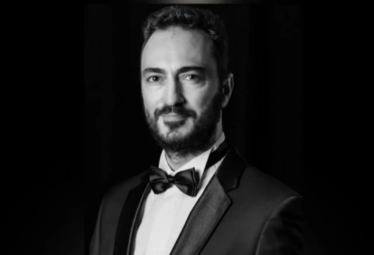 Devlet Opera sanatçısı Emrah Erdem Gedik'in şüpheli ölümü! Balkondan düştü - Resim : 1