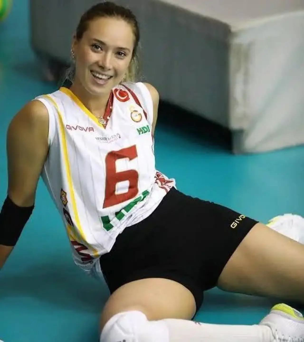 Aile meselesi diye girmemiştik... Ekrem İmamoğlu'nun sevgilisi olduğu sorgu kayıtlarına girdi! Bomba Derya Çayırgan iddiası... - Fotoğraf: 4