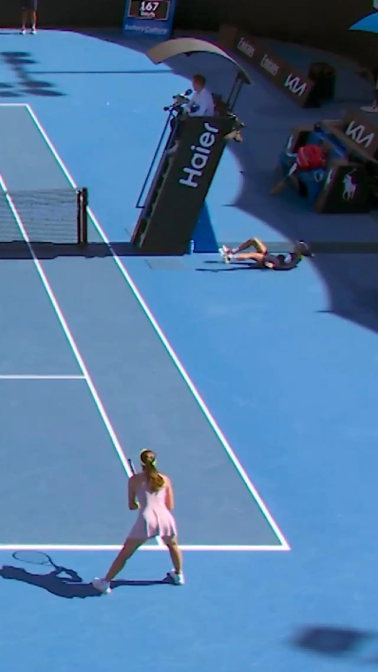 Tüm dünya Zeynep Sönmez'i konuşuyor! Kortta insanlık dersi! - Resim : 1