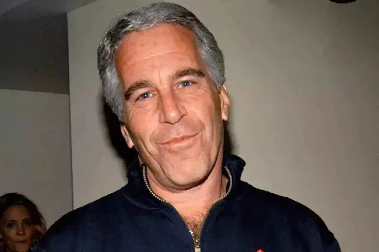 Epstein, tüm dünyayı pislik ağına düşürmüş! Eski cumhurbaşkanı da listede... - Resim : 1