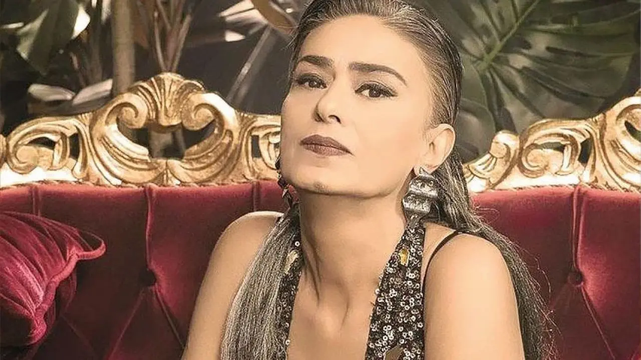 Ünlü şarkıcı Yıldız Tilbe rahatsızlandı! Hastane çıkışı görüntülendi - Sayfa 2