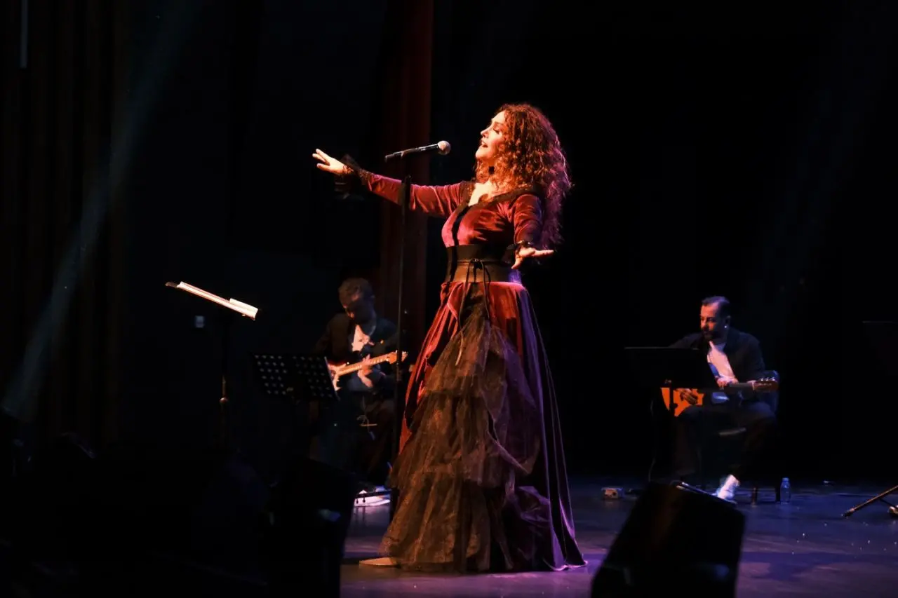 Ünlü sanatçı tek telefonla 5 milyon TL'sini kaptırdı - Sayfa 2