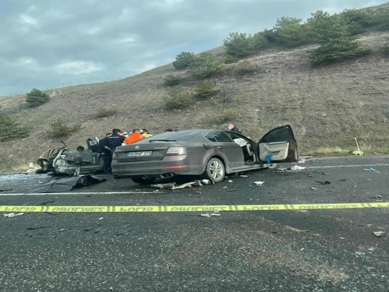 Ankara'da katliam gibi kaza: 5 kişi hayatını kaybetti - Resim : 1