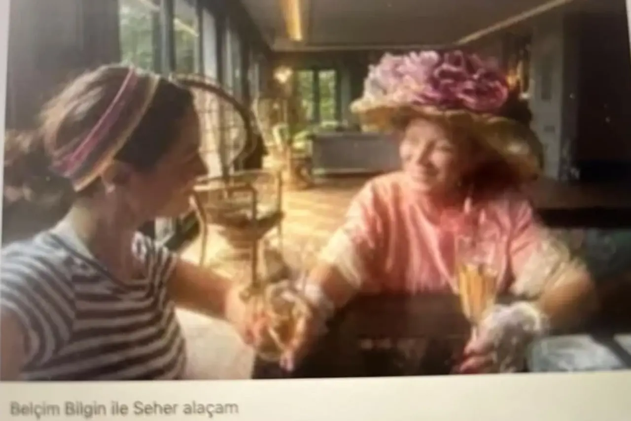 Casusluk dosyası ve gizemli bir ölüm... Havuzdaki cansız bedenin sırrı... Kim bu Seher Alaçam - Resim : 5