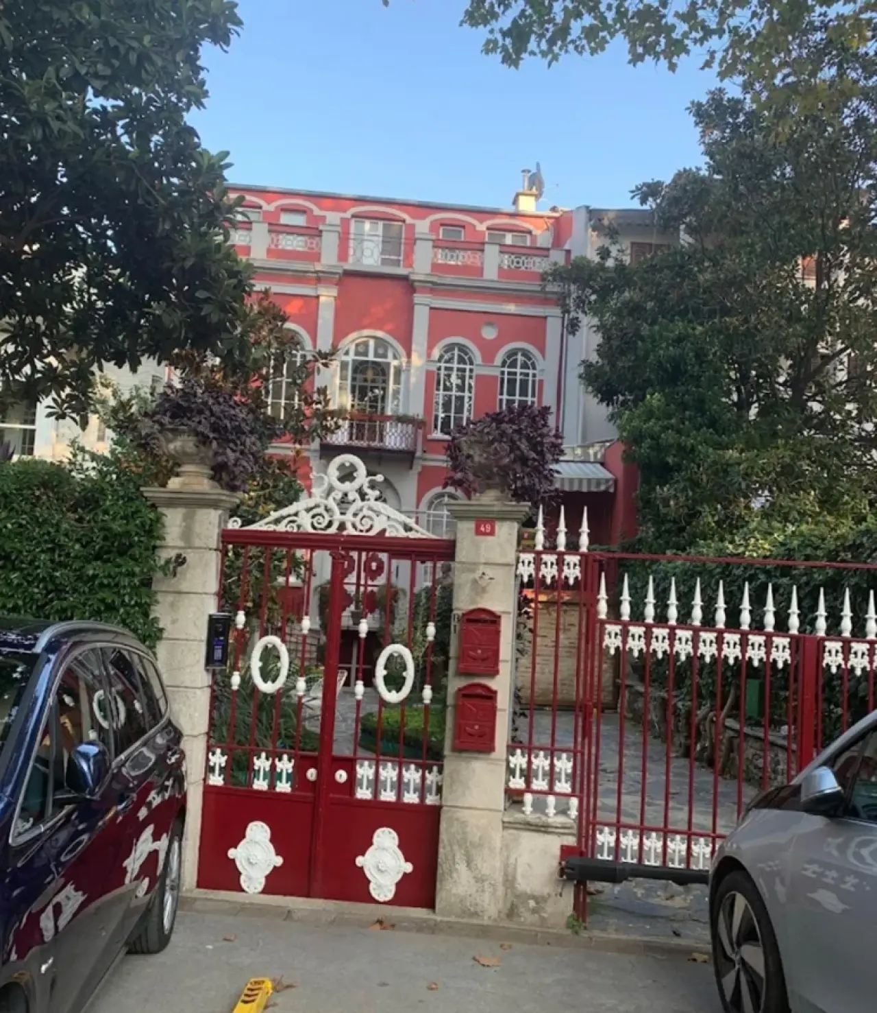 Casusluk dosyası ve gizemli bir ölüm... Havuzdaki cansız bedenin sırrı... Kim bu Seher Alaçam - Resim : 3