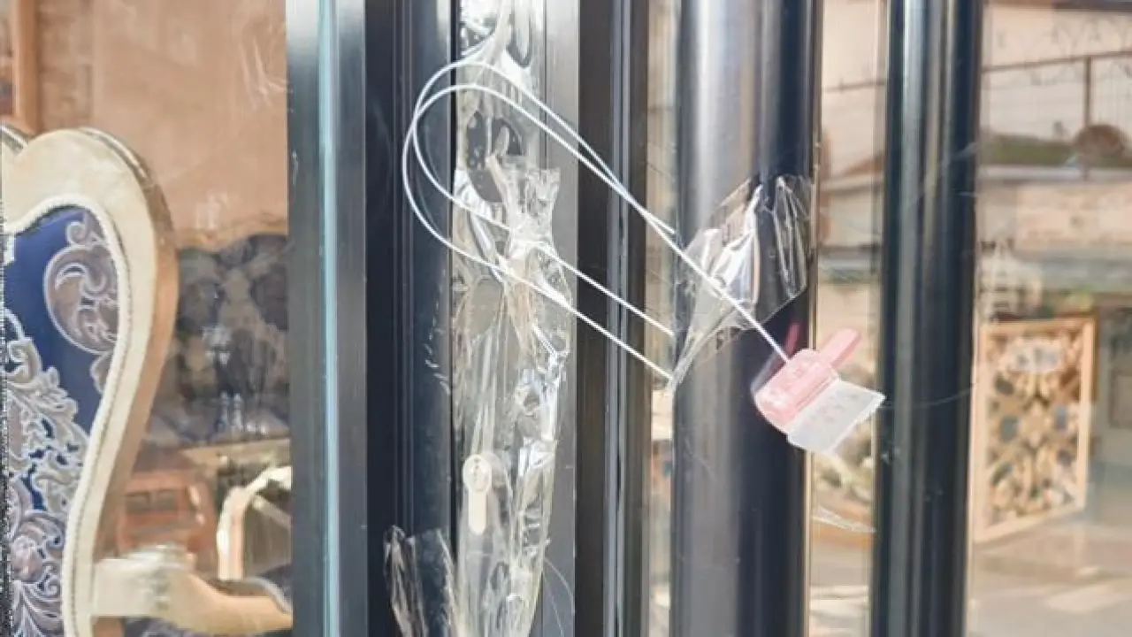 Fatihte gıda zehirlenmesi şüphesi: Gözaltı sayısı 8e yükseldi; otel mühürlendi